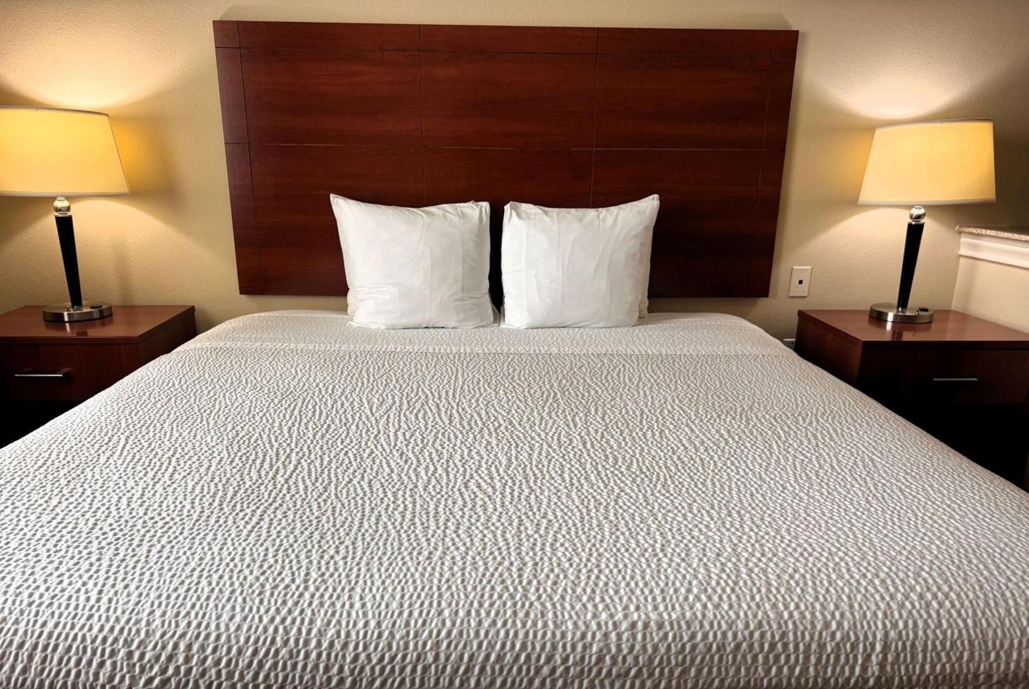 Ramada By Wyndham College Station Otel Dış mekan fotoğraf