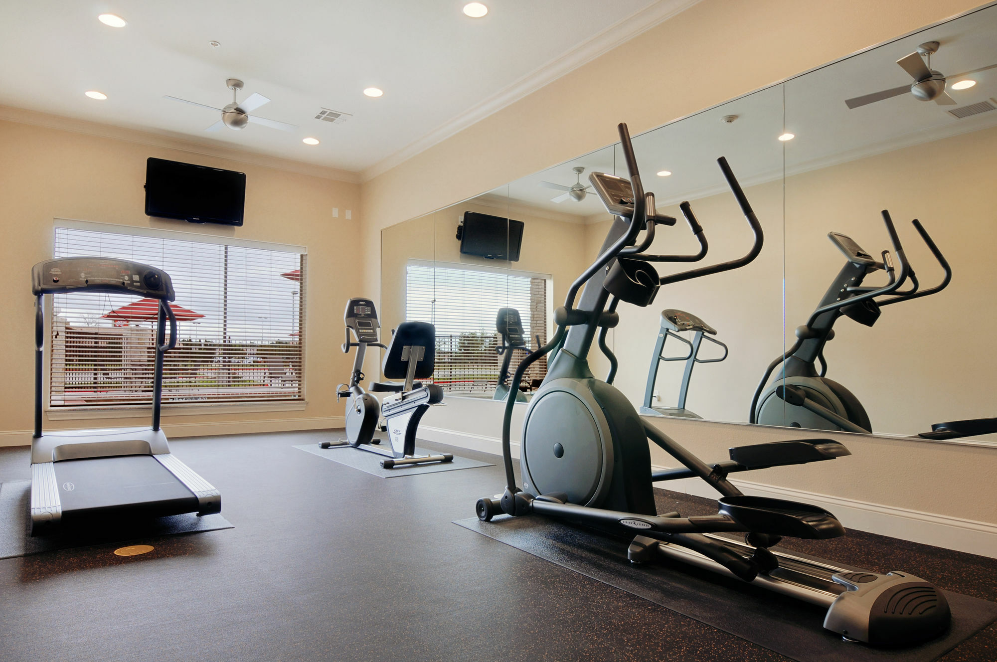 Ramada By Wyndham College Station Otel Dış mekan fotoğraf